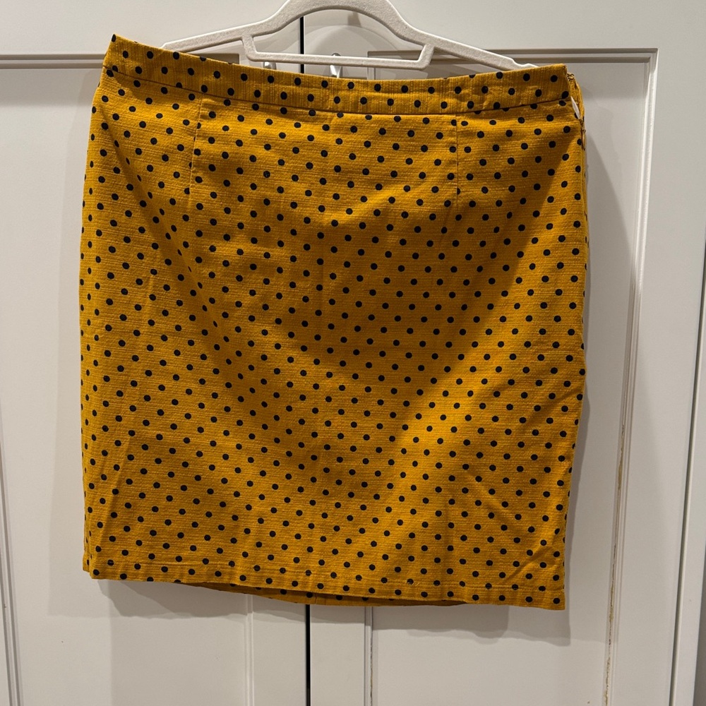 GAP Factory Mustard Pencil Skirt with Navy Dots